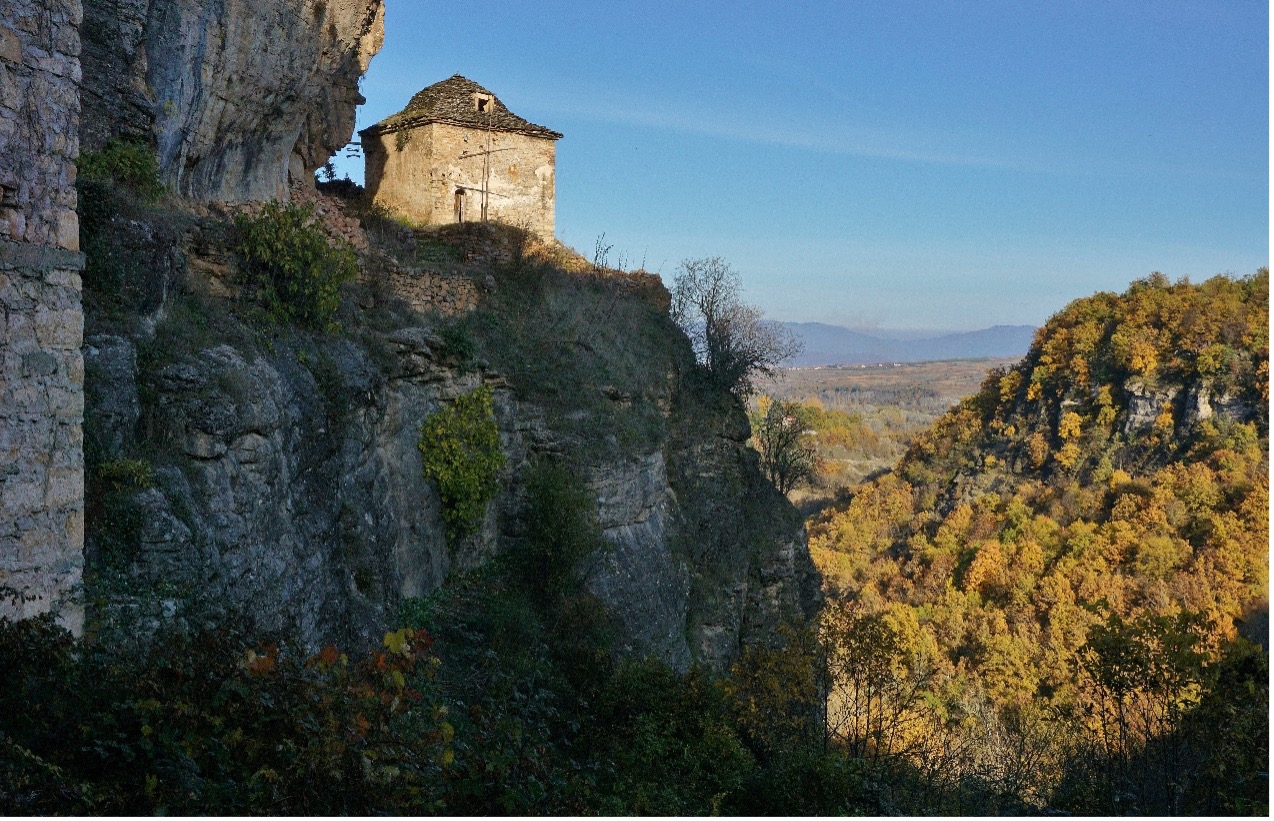 Il Monastero di Tsouka vicino a Aghia Anna